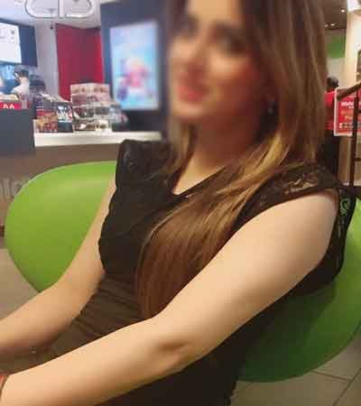 reena-college-call-girl-in-hyderabad
